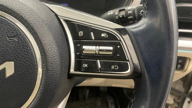 View Kia Carens Image 3 Used Kia Carens Image 3