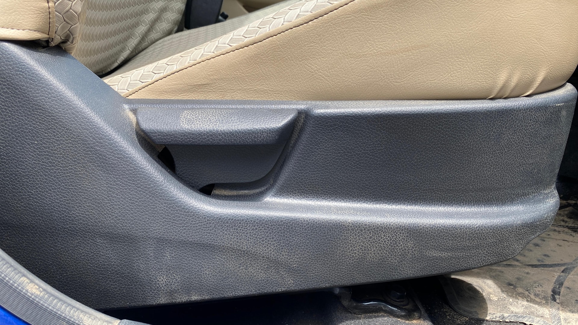 View 2014 Hyundai EON Era Plus Image 19 Used 2014 Hyundai EON Era Plus Image 19