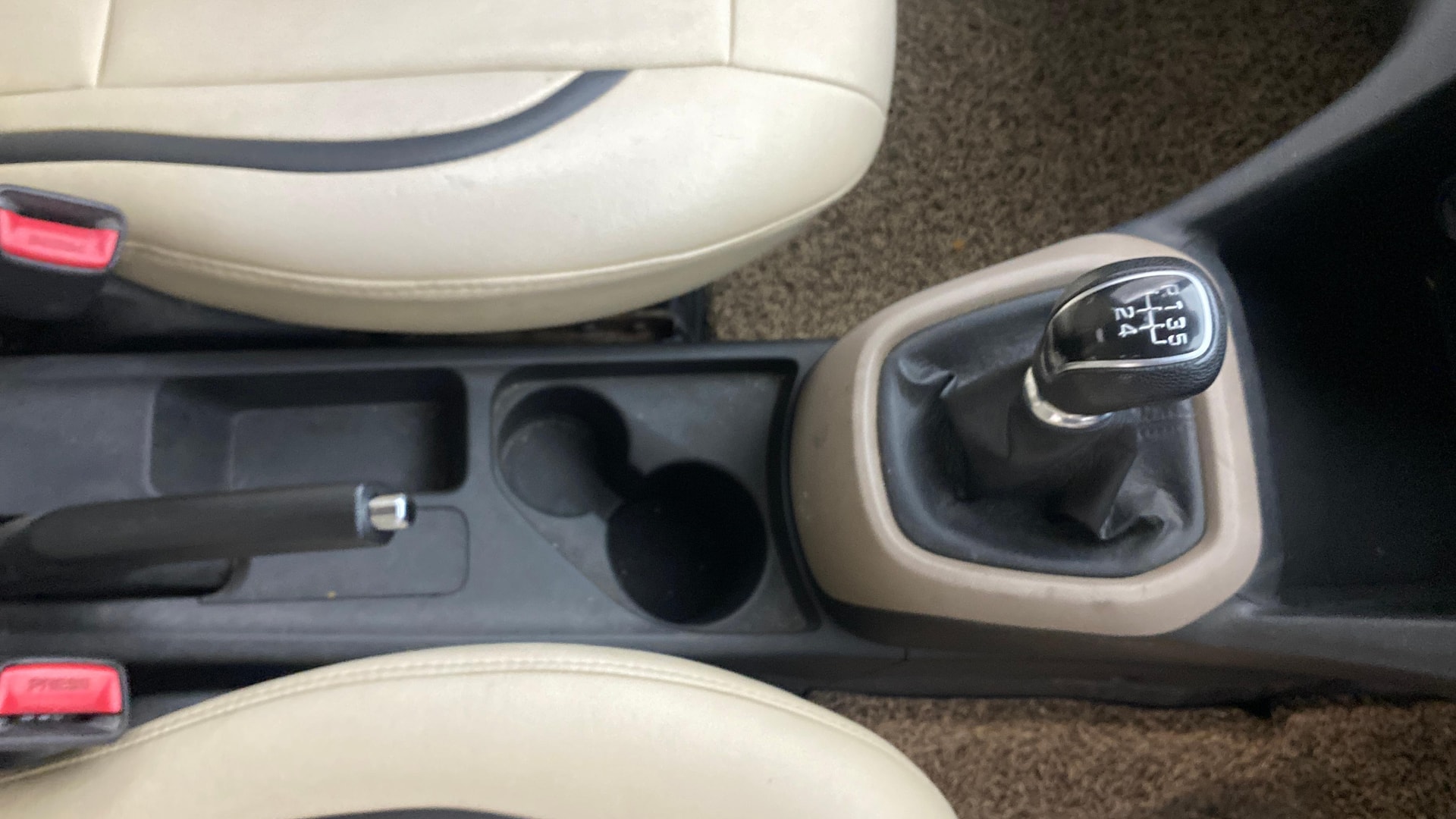 View 2018 Hyundai Grand i10 1.2 Sportz Diesel Image 38 Used 2018 Hyundai Grand i10 1.2 Sportz Diesel Image 38