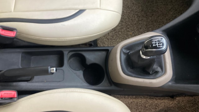 View Hyundai Grand i10 Image 38 Used Hyundai Grand i10 Image 38