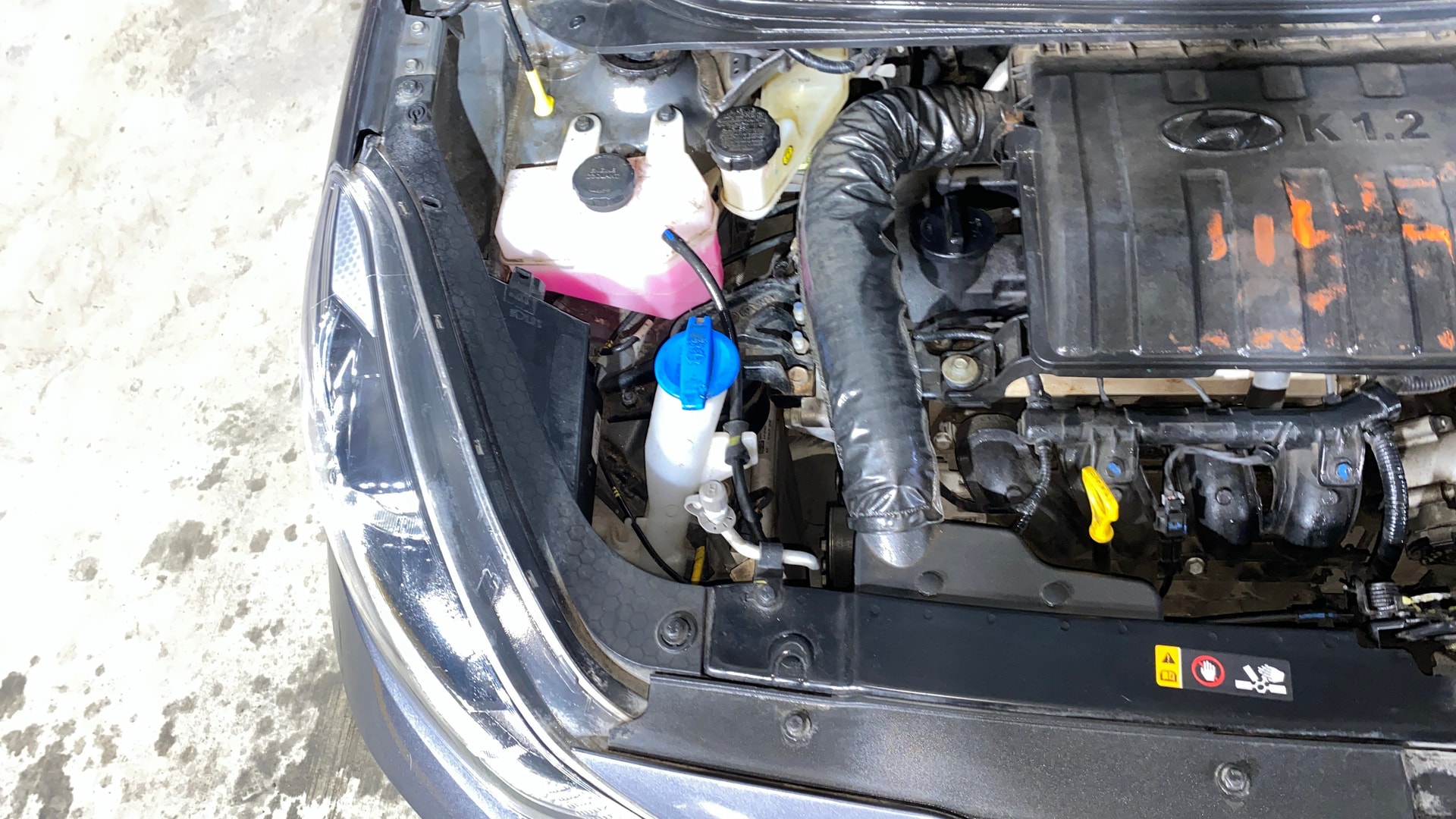 View 2024 Hyundai Grand i10 Nios Sportz Petrol Image 4 Used 2024 Hyundai Grand i10 Nios Sportz Petrol Image 4