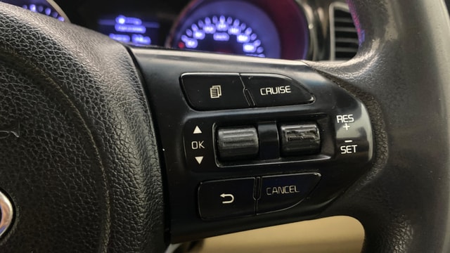 View Kia Carnival Image 3 Used Kia Carnival Image 3