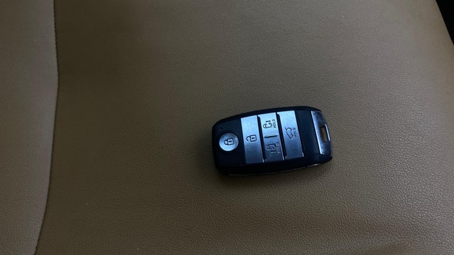 View Kia Carnival Image 20 Used Kia Carnival Image 20