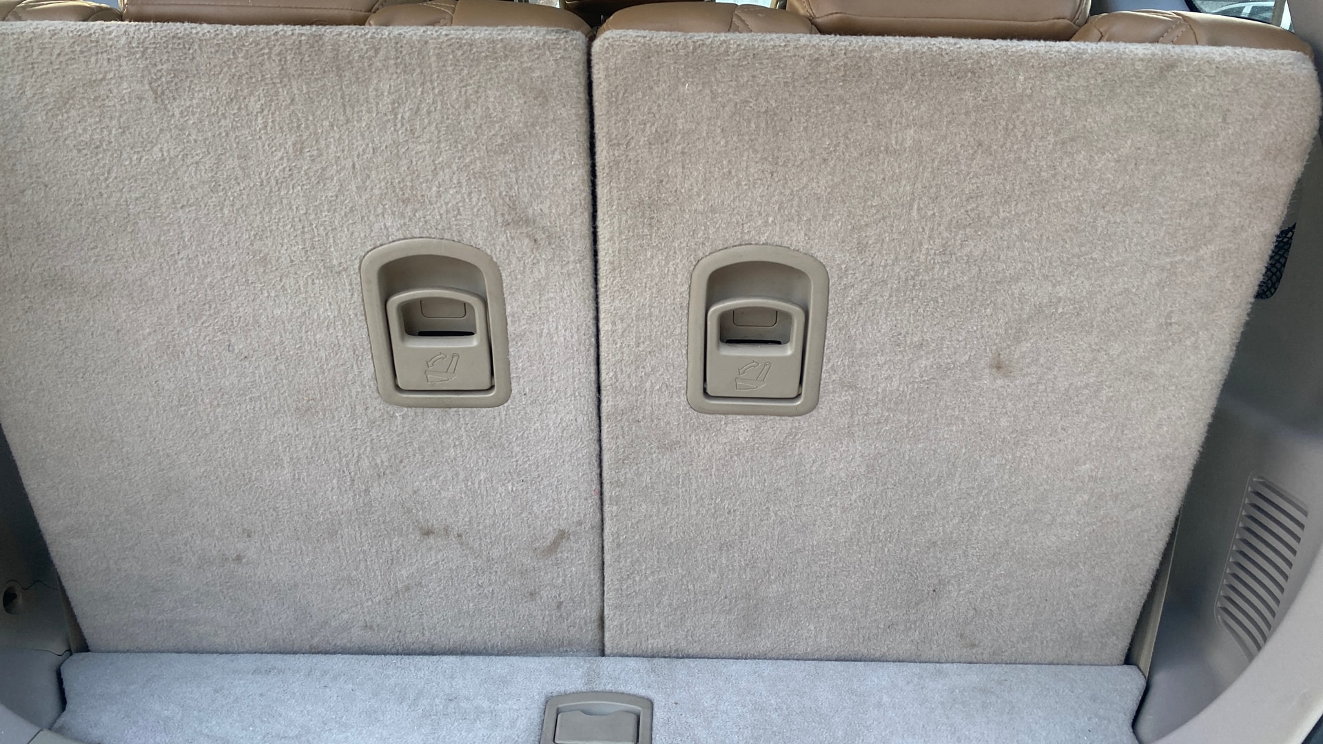 View 2018 Mahindra XUV500 G AT Image 11 Used 2018 Mahindra XUV500 G AT Image 11