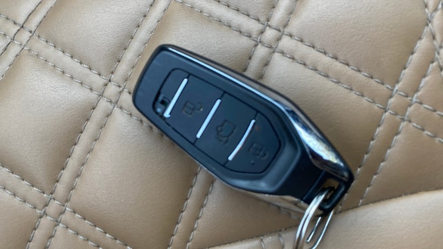 View Mahindra XUV500 Image 29 Used Mahindra XUV500 Image 29