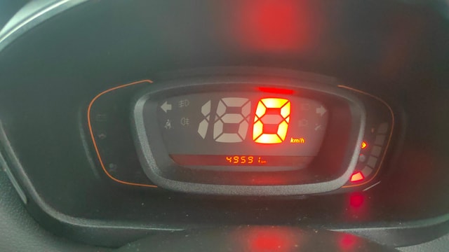 View Renault Kwid Image 34 Used Renault Kwid Image 34