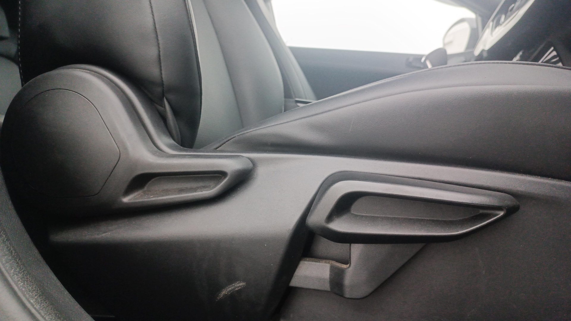 View 2022 Tata Nexon Revotron XE Image 19 Used 2022 Tata Nexon Revotron XE Image 19