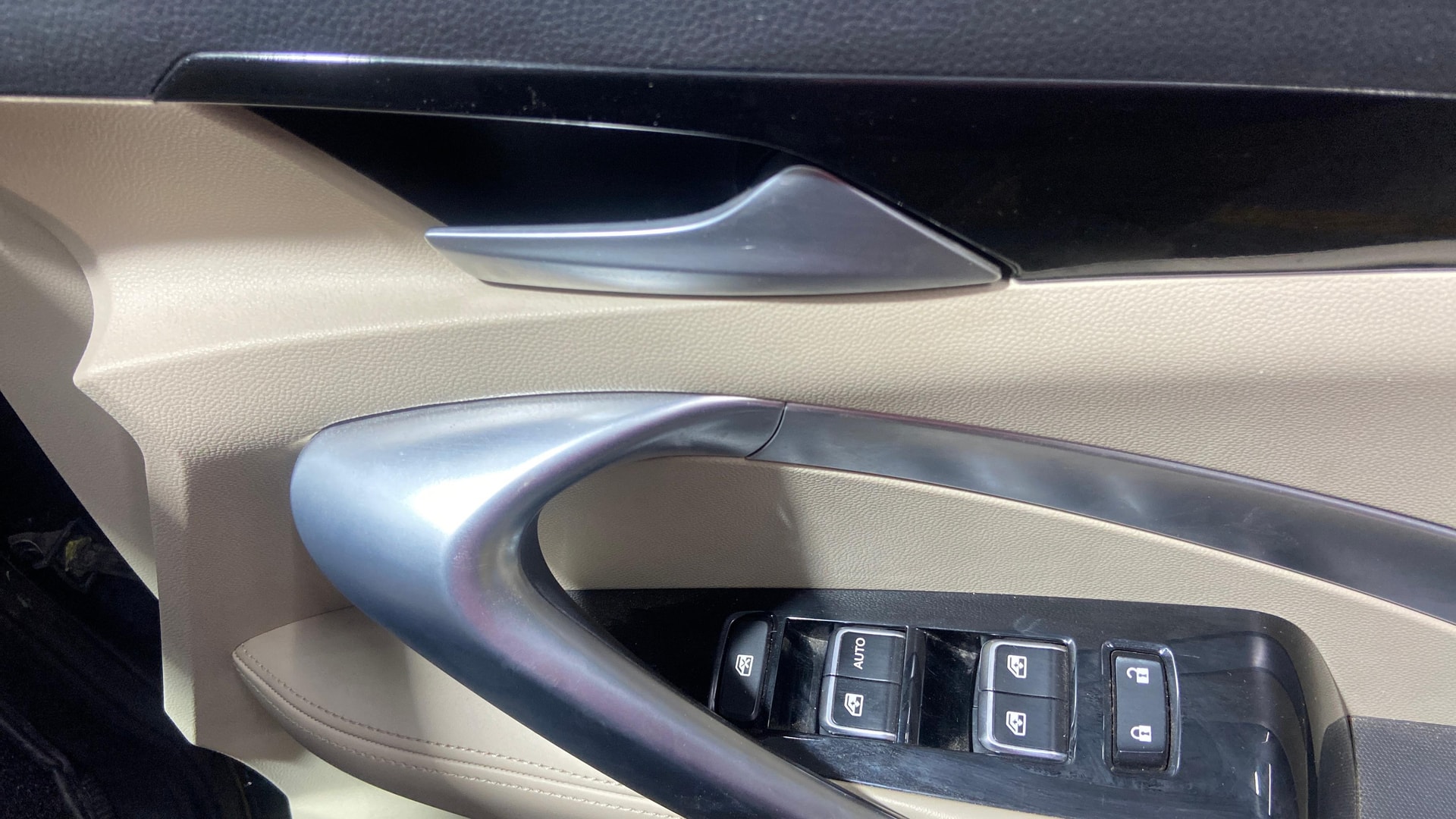 View 2021 MG Hector Sharp CVT Petrol Image 39 Used 2021 MG Hector Sharp CVT Petrol Image 39