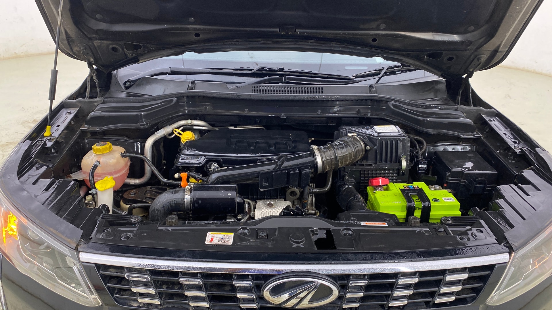View 2019 Mahindra XUV300 W4 Petrol BS IV Image 46 Used 2019 Mahindra XUV300 W4 Petrol BS IV Image 46