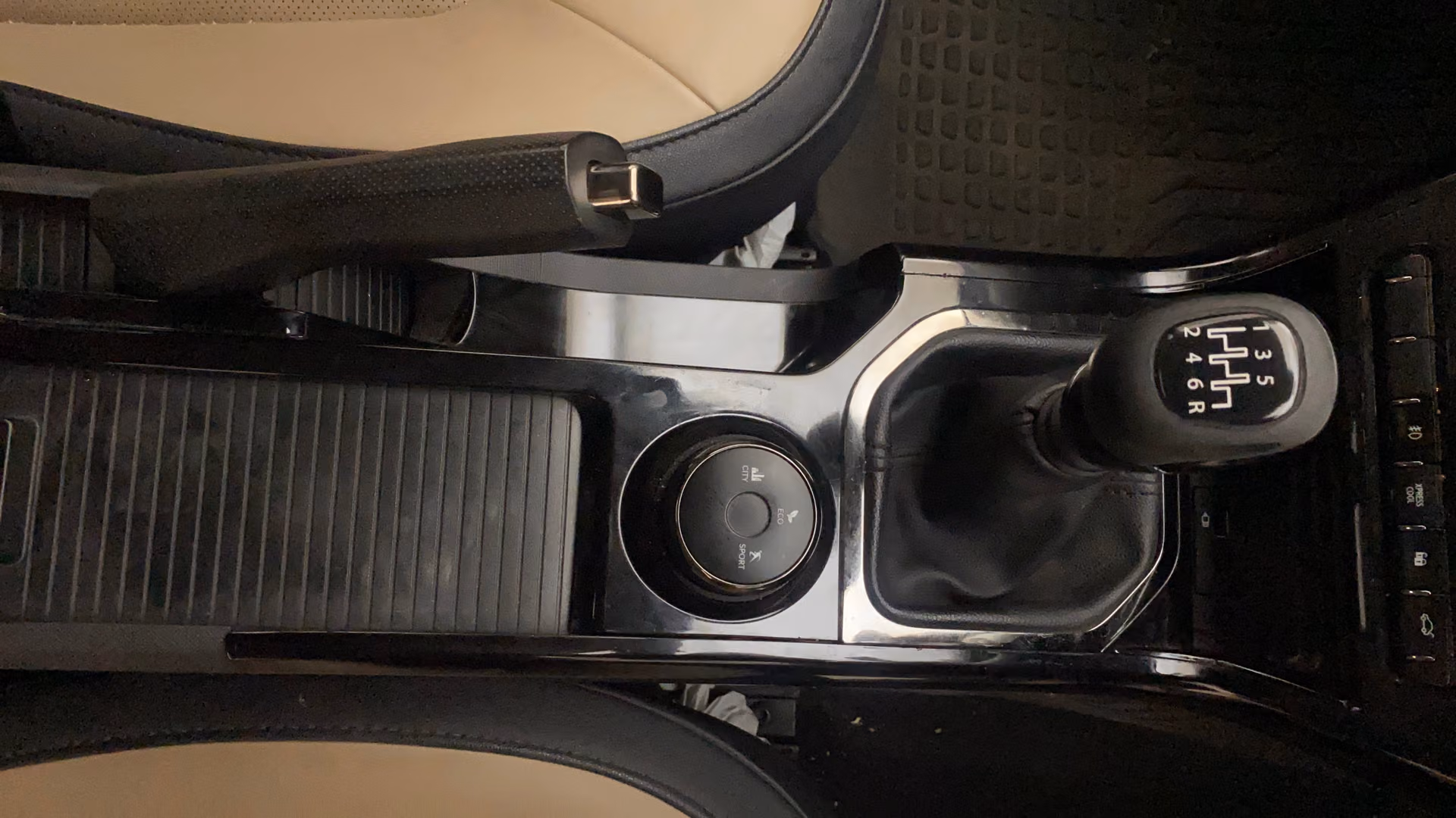 Used 2022 Tata Nexon Used 2022 Tata Nexon