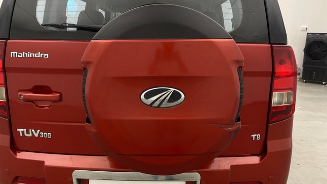 View Mahindra TUV300 Image 24 Used Mahindra TUV300 Image 24