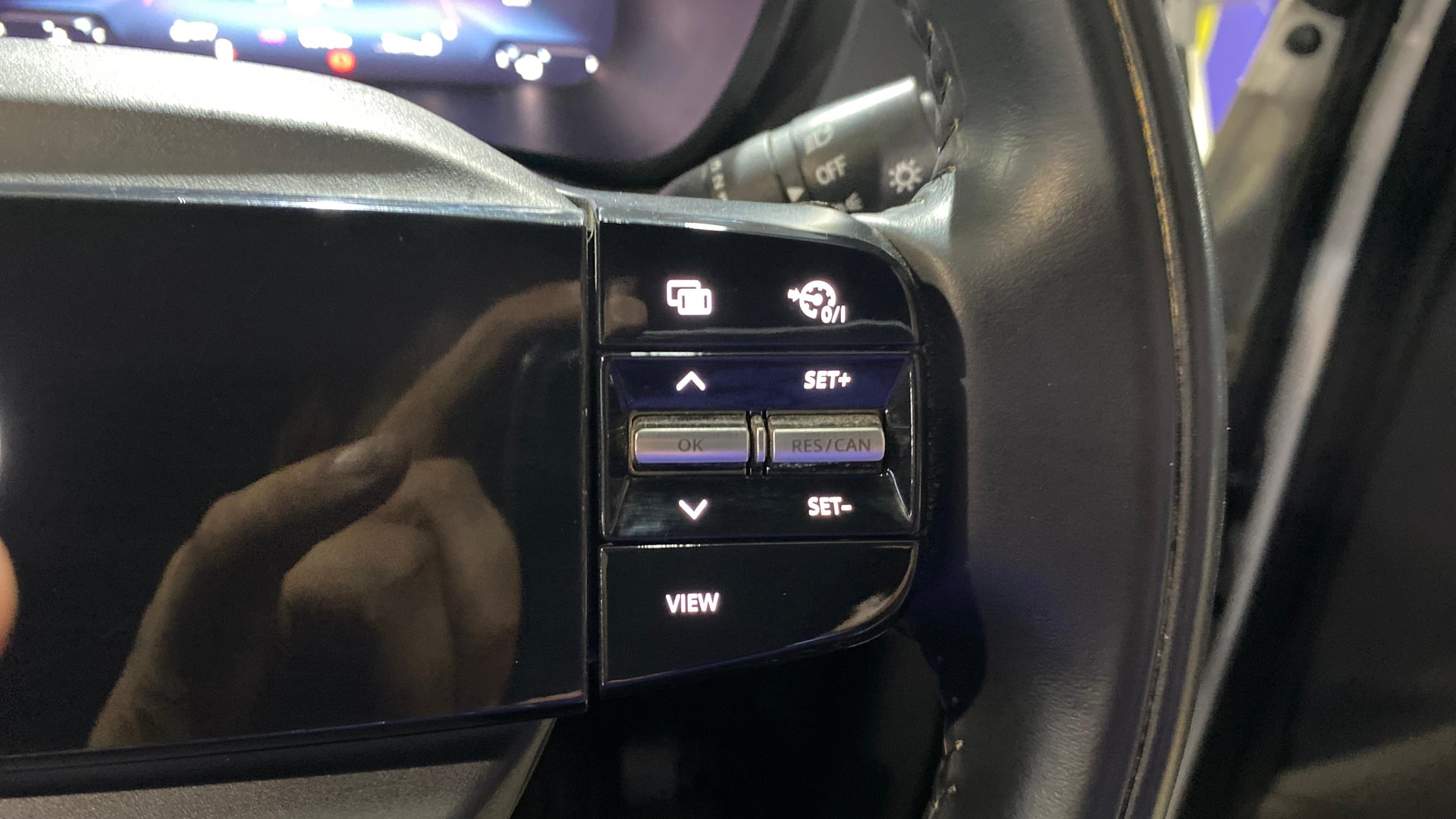 View 2024 Tata Nexon Revotron XE Image 3 Used 2024 Tata Nexon Revotron XE Image 3