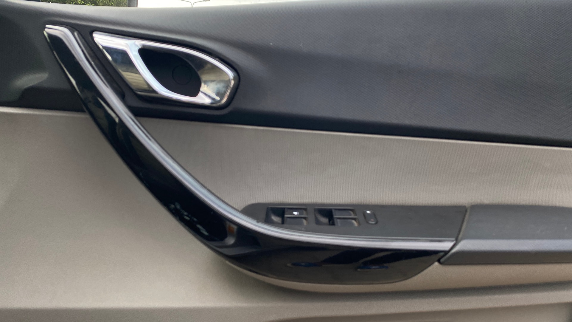 View 2018 Tata Tiago Revotorq XB Image 32 Used 2018 Tata Tiago Revotorq XB Image 32