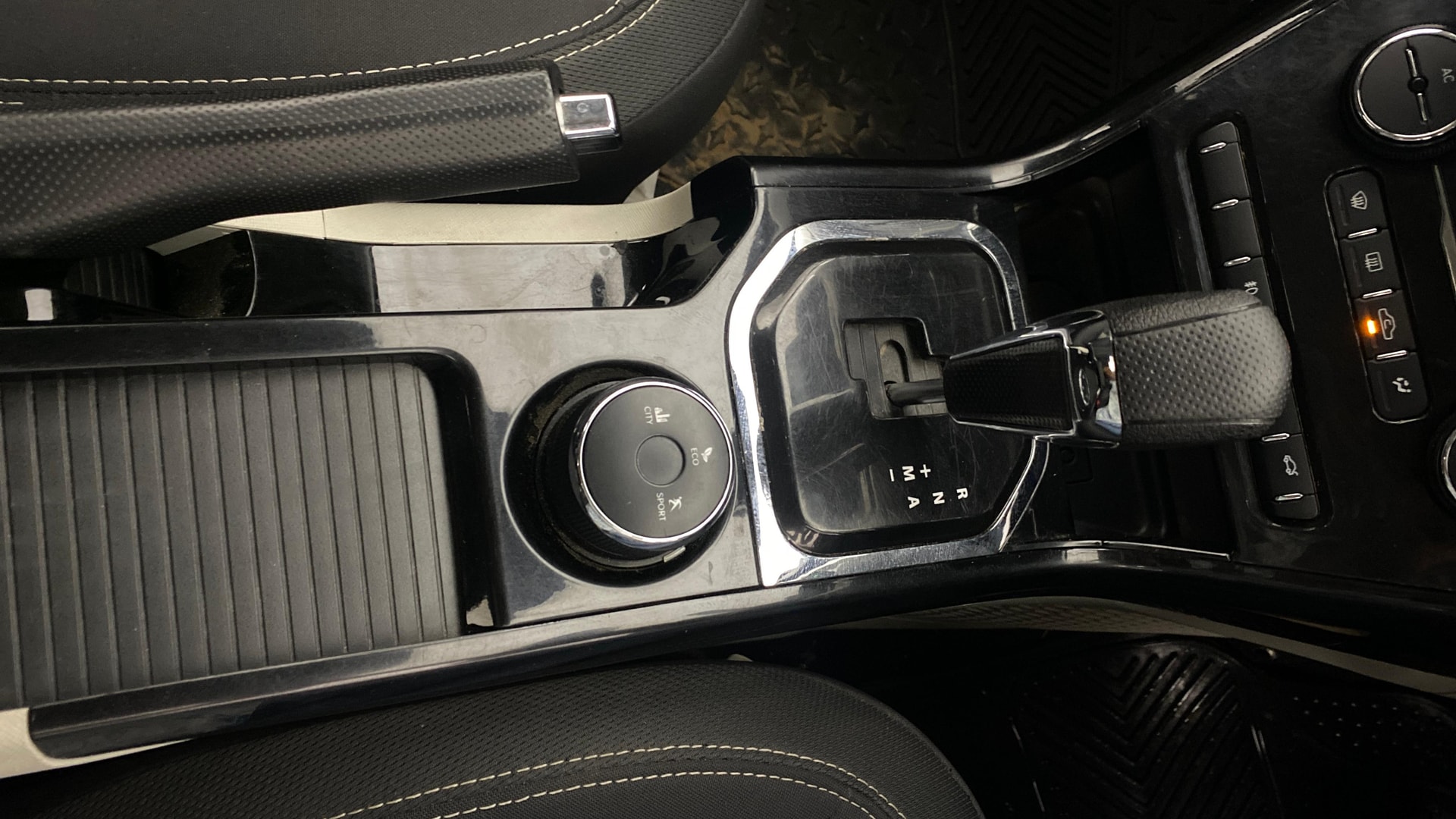 View 2024 Tata Nexon Revotron XE Image 43 Used 2024 Tata Nexon Revotron XE Image 43