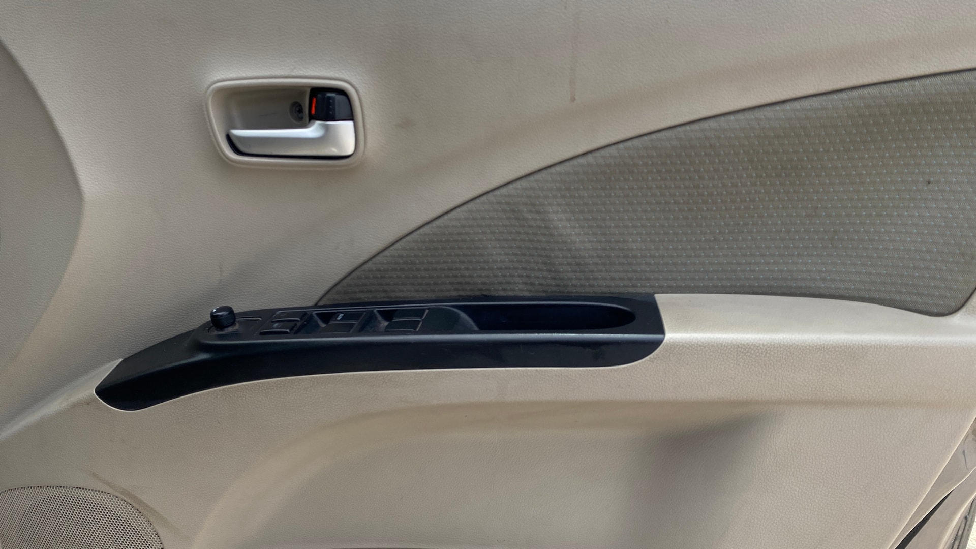 View 2018 Maruti Suzuki 1000 Base Variant Image 41 Used 2018 Maruti Suzuki 1000 Base Variant Image 41