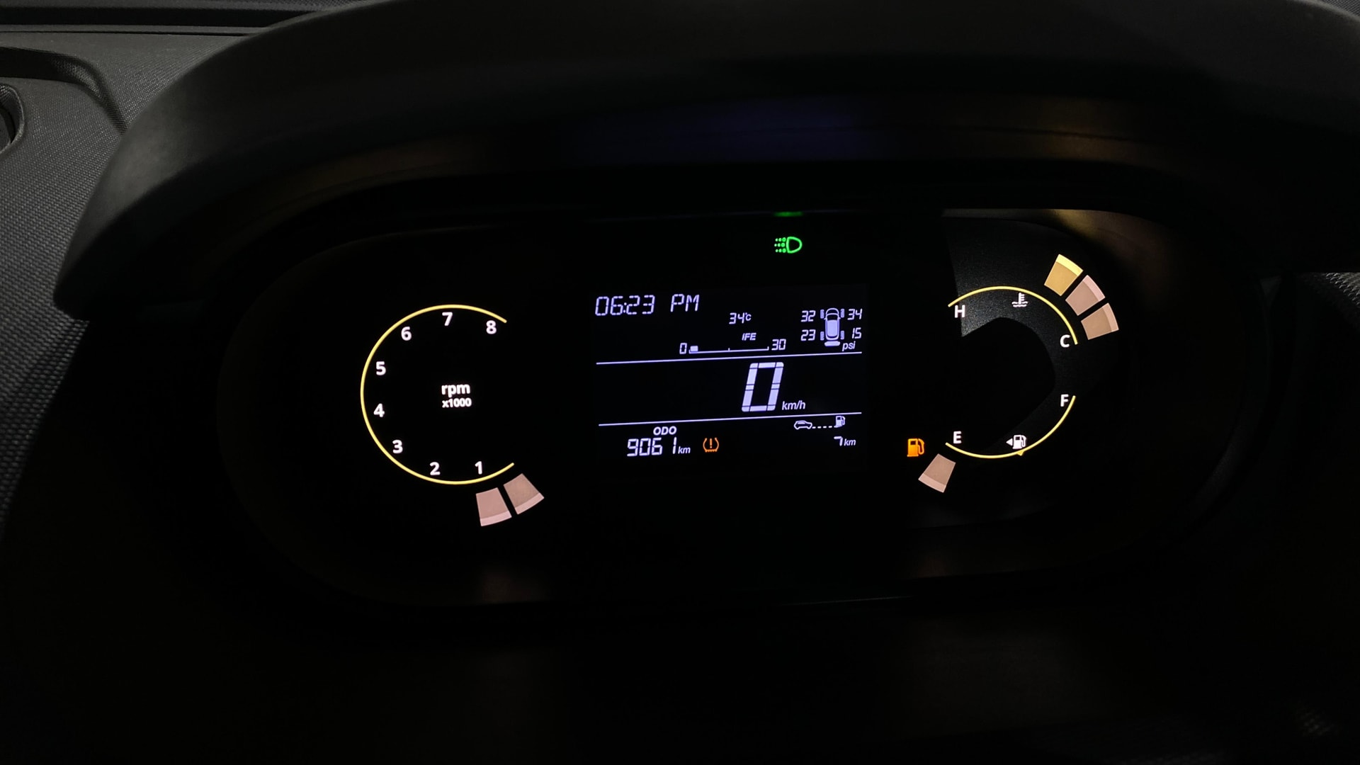 View 2025 Tata Tiago Revotorq XB Image 35 Used 2025 Tata Tiago Revotorq XB Image 35