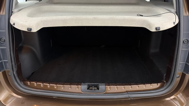 View Renault Duster Image 10 Used Renault Duster Image 10
