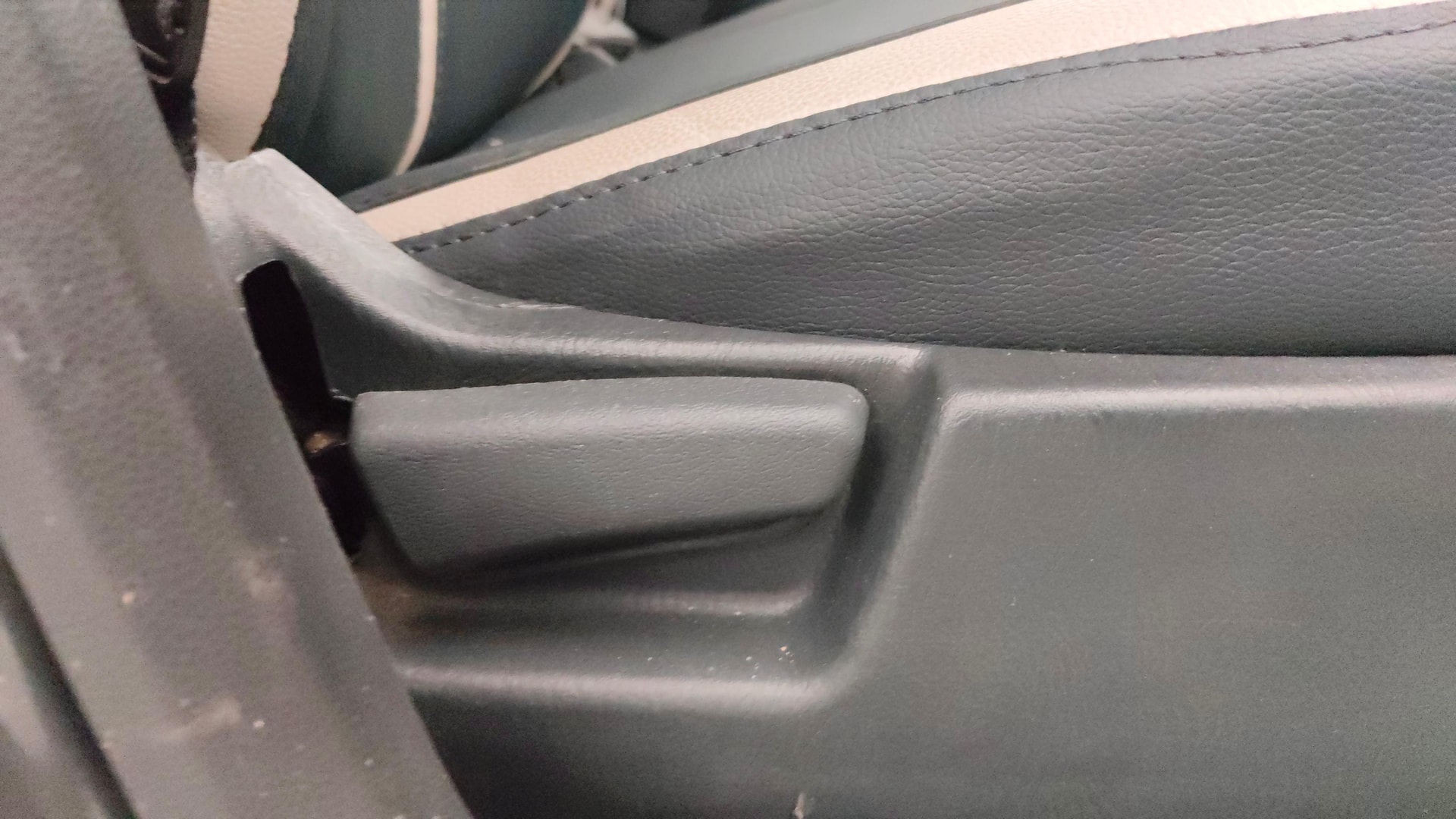 View 2016 Maruti Suzuki Alto K10 LX Image 18 Used 2016 Maruti Suzuki Alto K10 LX Image 18