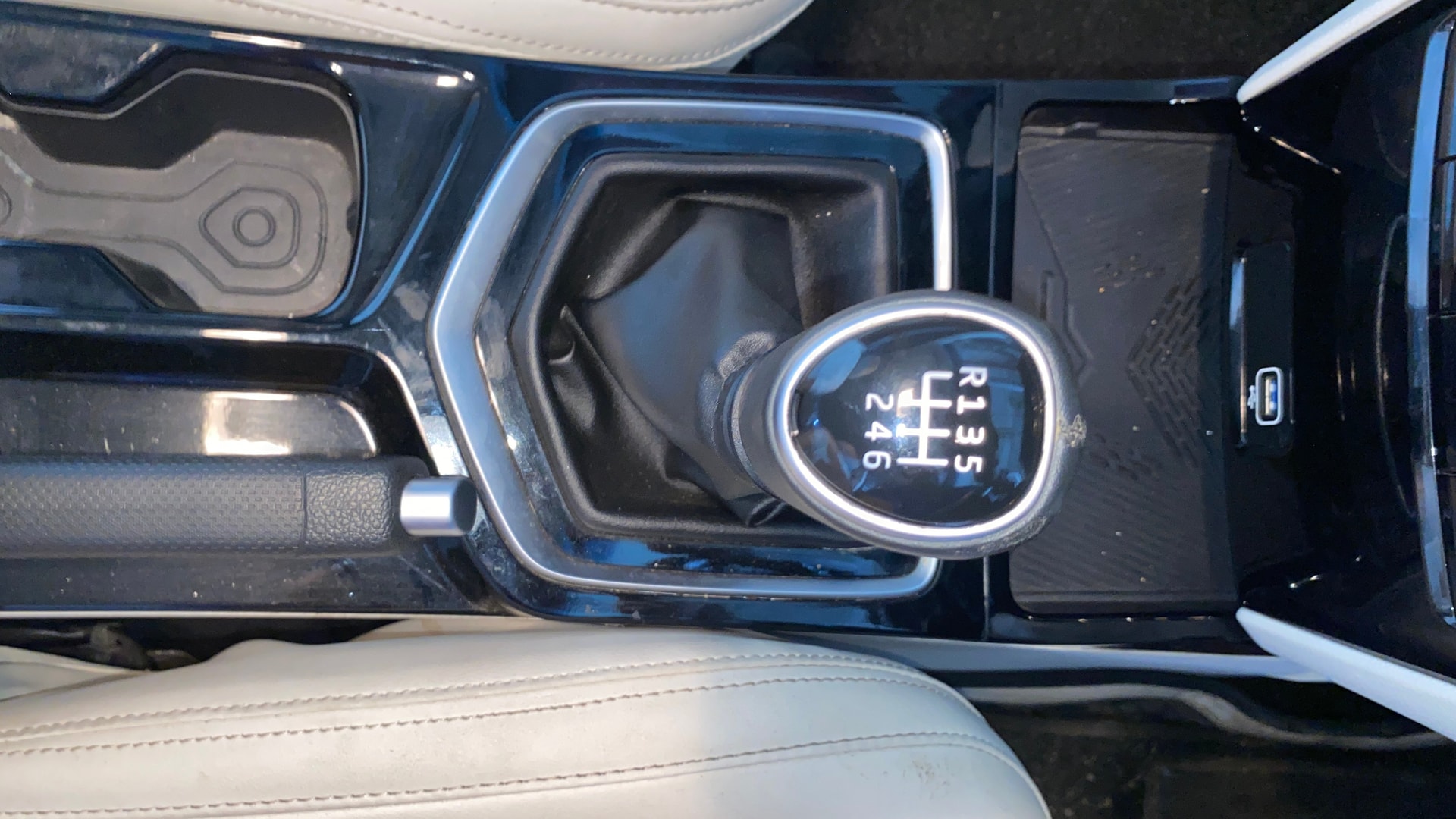 Used 2024 Mahindra XUV 3XO Used 2024 Mahindra XUV 3XO