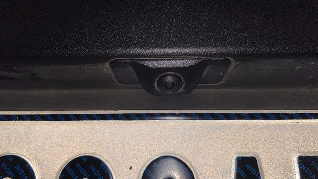 View Mahindra XUV 3XO Image 24 Used Mahindra XUV 3XO Image 24