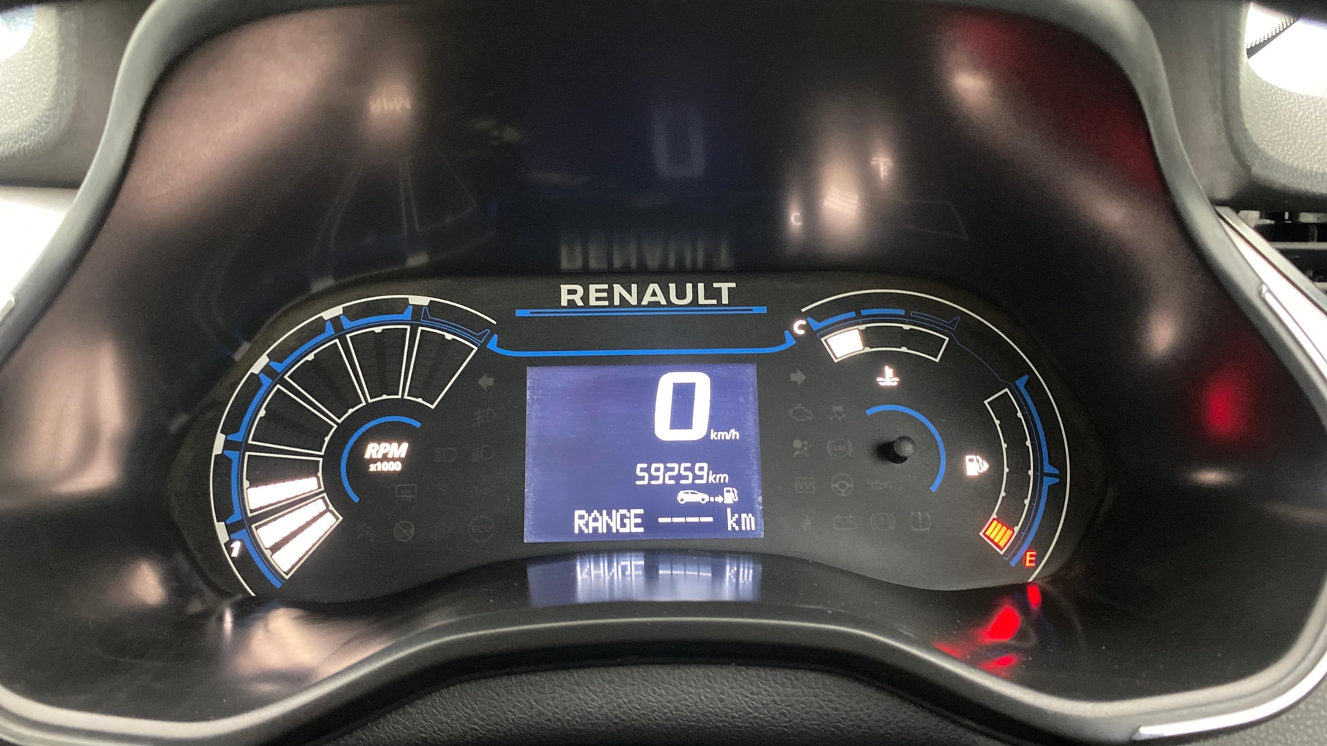 View 2020 Renault Triber RXZ Image 36 Used 2020 Renault Triber RXZ Image 36