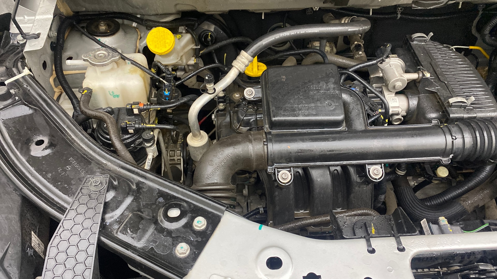 View 2023 Nissan Magnite XE Image 3 Used 2023 Nissan Magnite XE Image 3