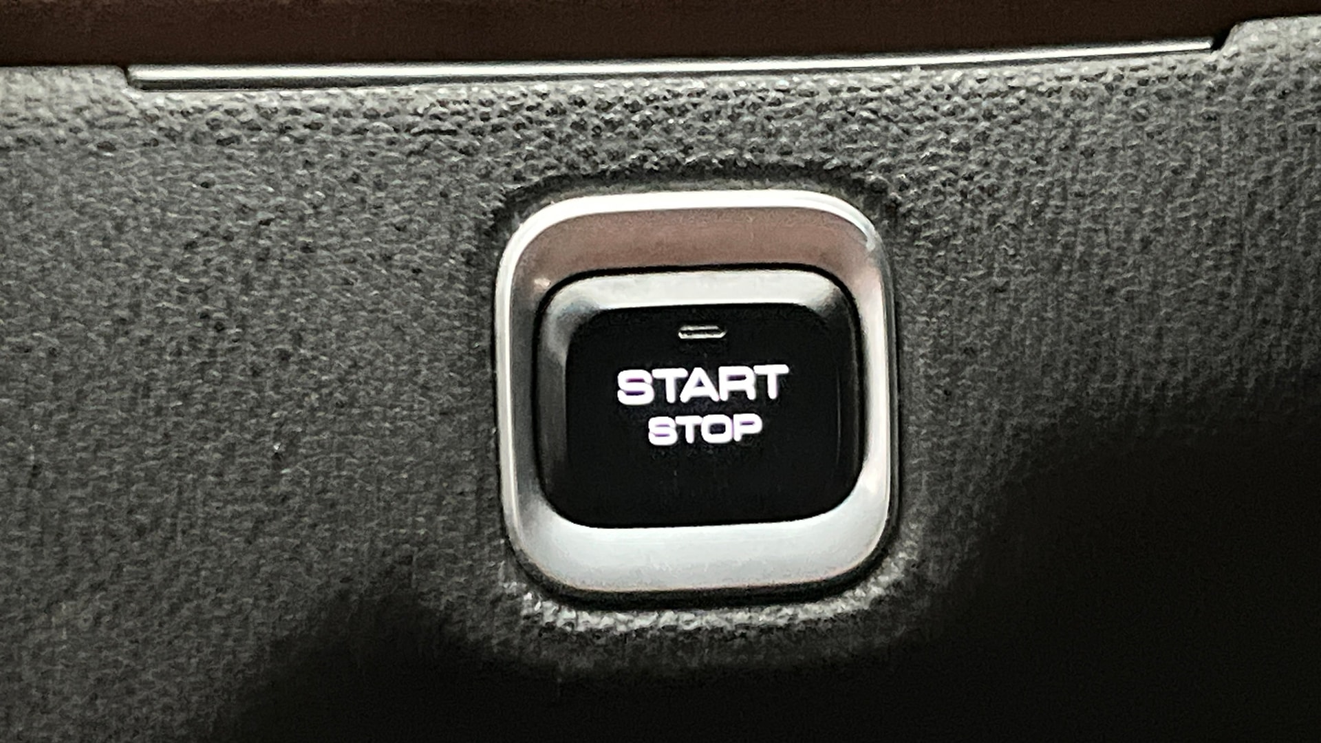 View 2024 MG Hector Plus Sharp Pro 6 Seater CVT Petrol Image 42 Used 2024 MG Hector Plus Sharp Pro 6 Seater CVT Petrol Image 42