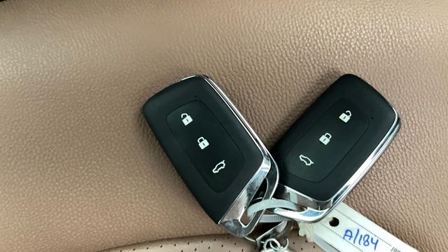 View MG Hector Plus Image 20 Used MG Hector Plus Image 20