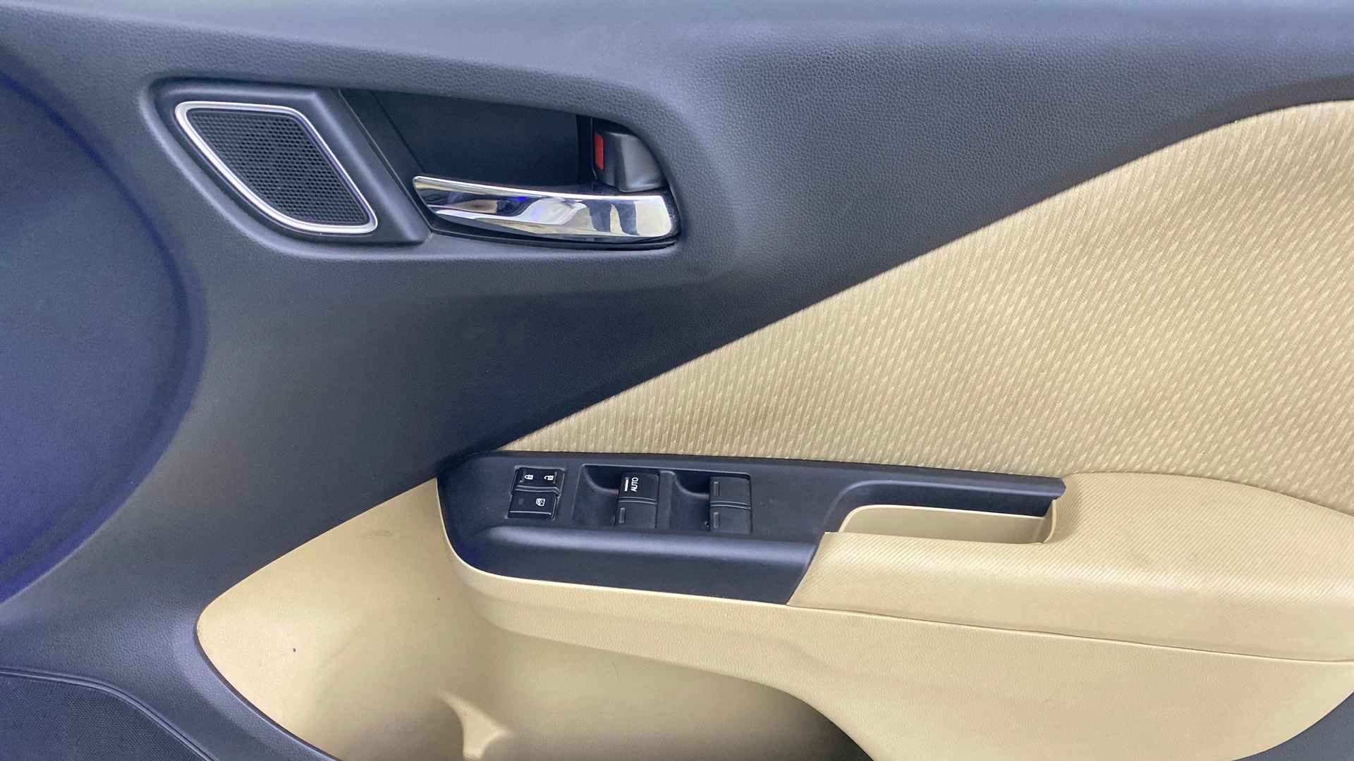 View 2021 Honda City ZX MT Diesel Anniversary Edition Image 34 Used 2021 Honda City ZX MT Diesel Anniversary Edition Image 34