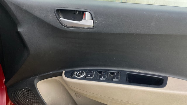 View Hyundai Grand i10 Image 33 Used Hyundai Grand i10 Image 33