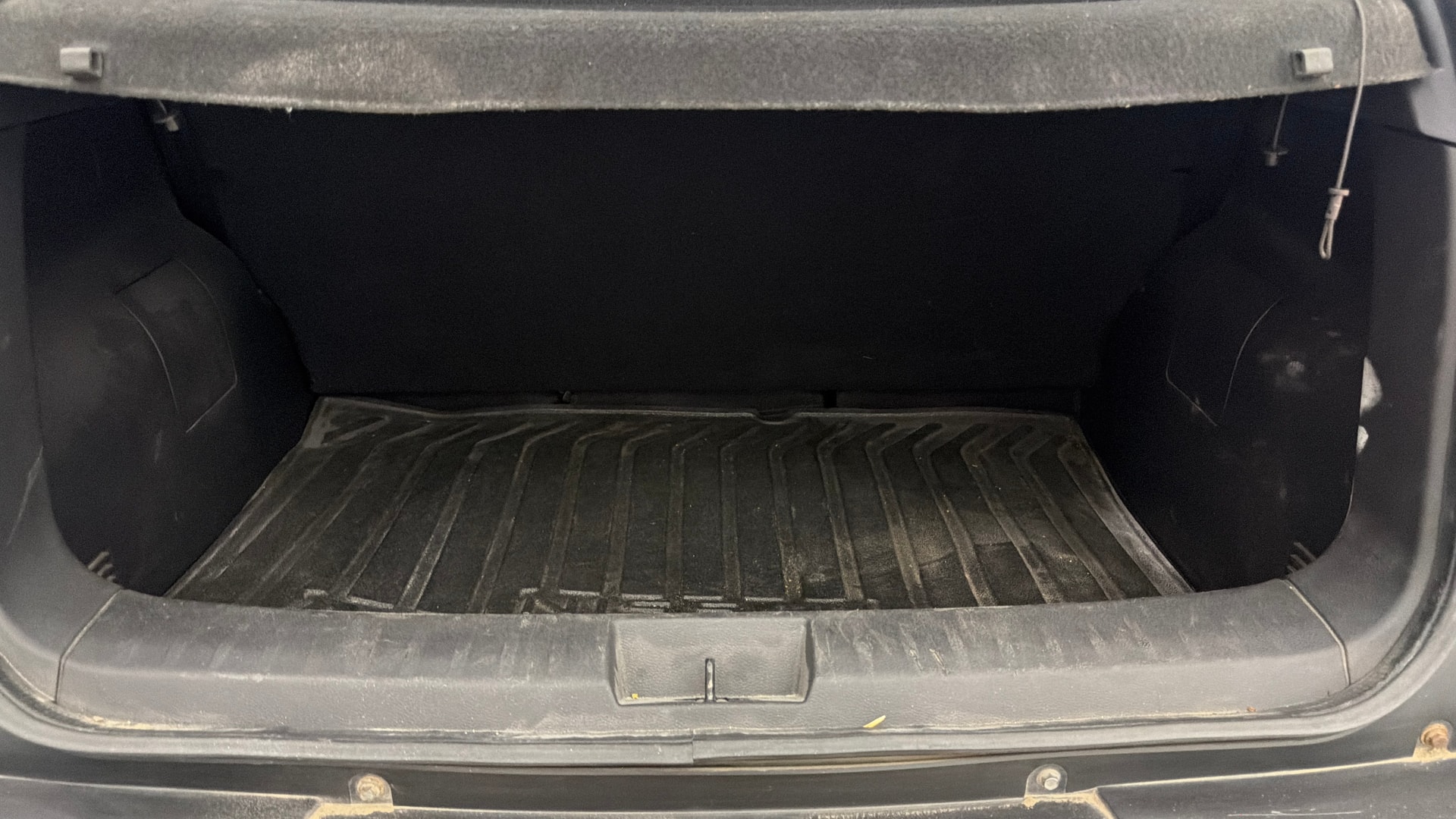 View 2022 Nissan Magnite XE Image 10 Used 2022 Nissan Magnite XE Image 10