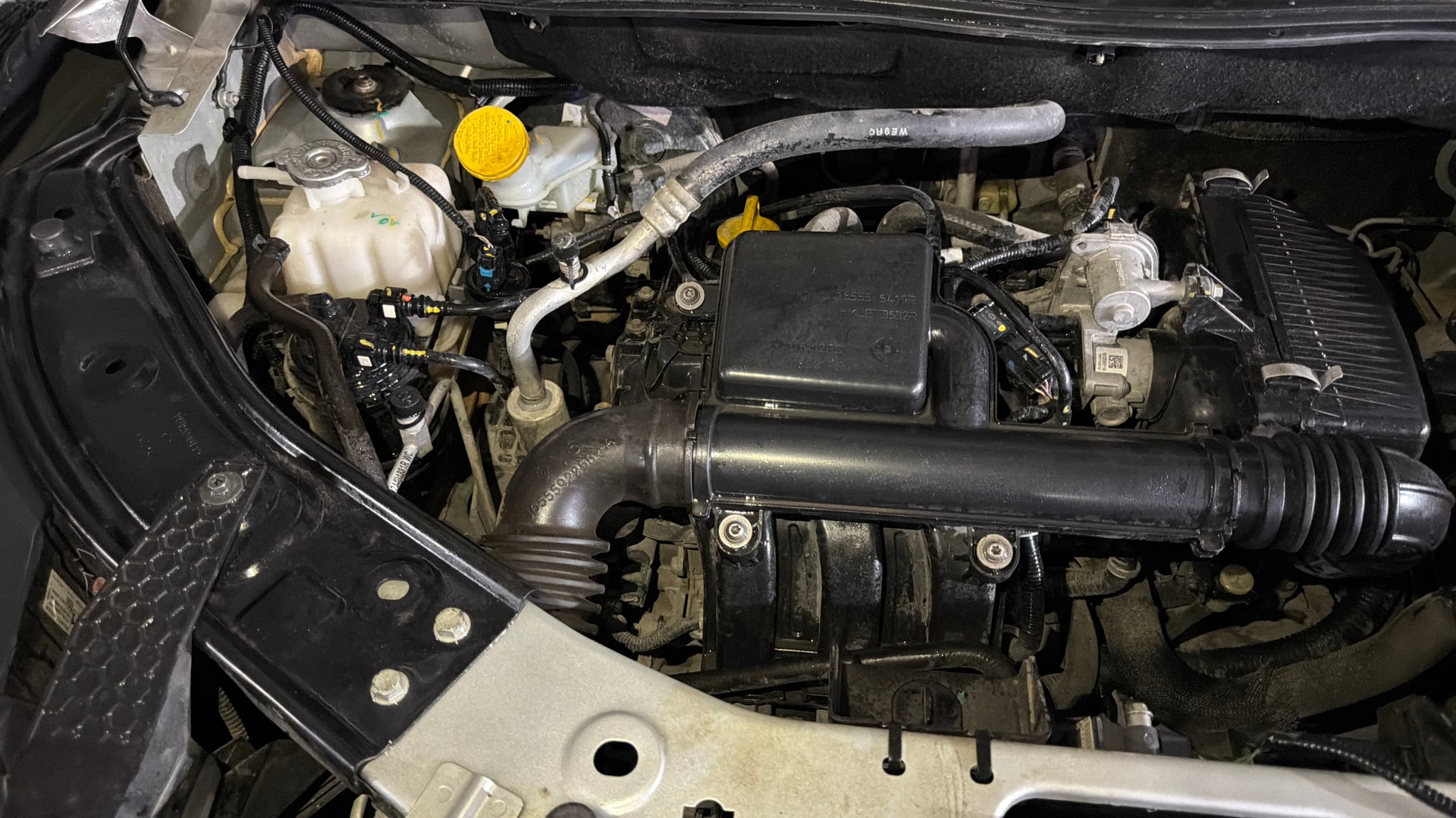 View 2022 Nissan Magnite XE Image 3 Used 2022 Nissan Magnite XE Image 3