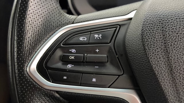View MG Hector Plus Image 3 Used MG Hector Plus Image 3