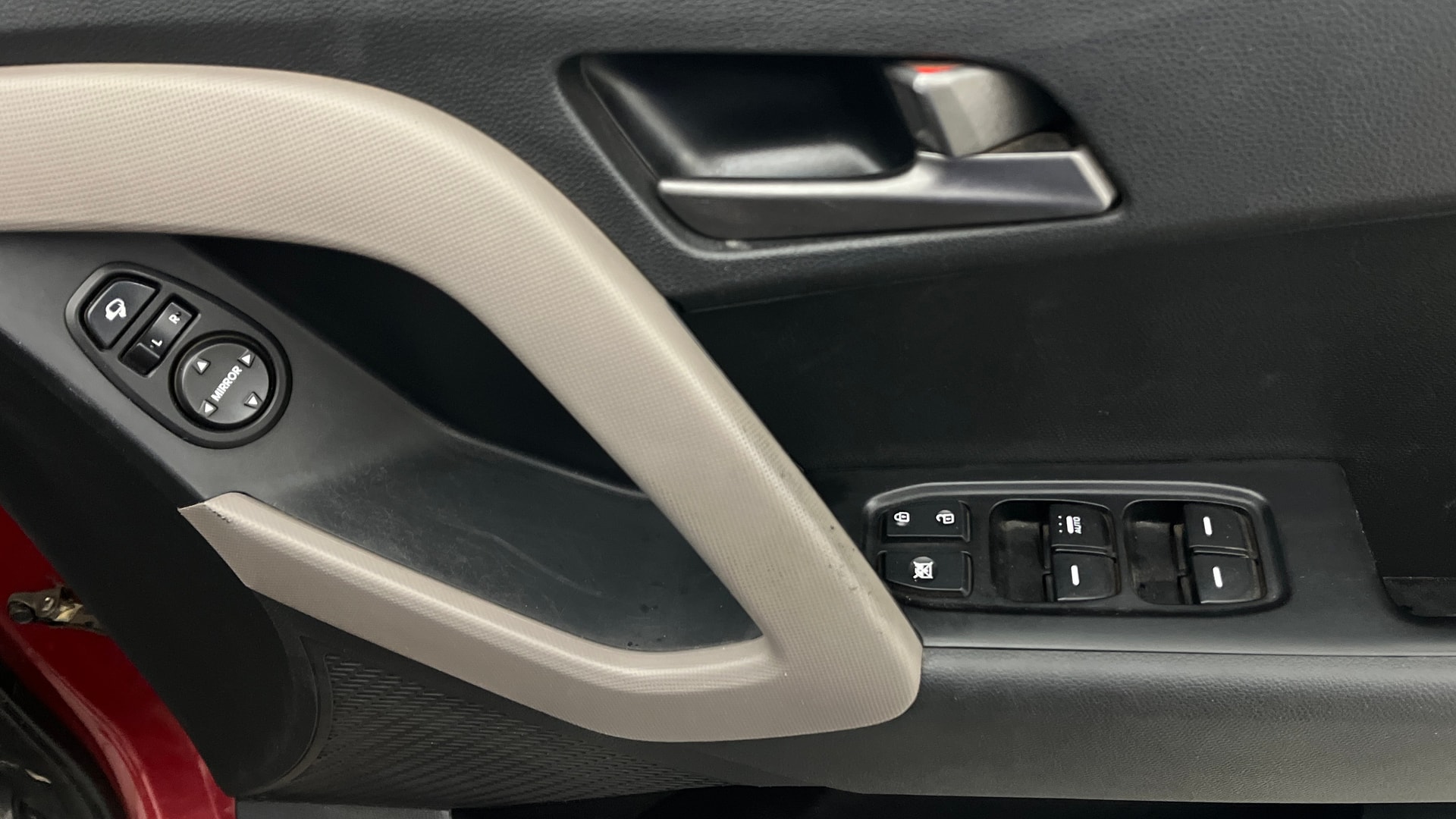View 2017 Hyundai Creta 1.6 SX Plus Petrol Image 33 Used 2017 Hyundai Creta 1.6 SX Plus Petrol Image 33