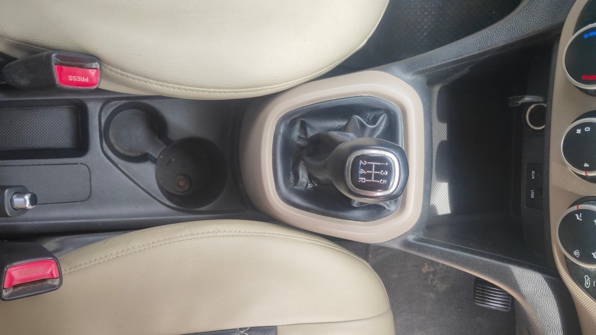 Used 2014 Hyundai Grand i10 Used 2014 Hyundai Grand i10