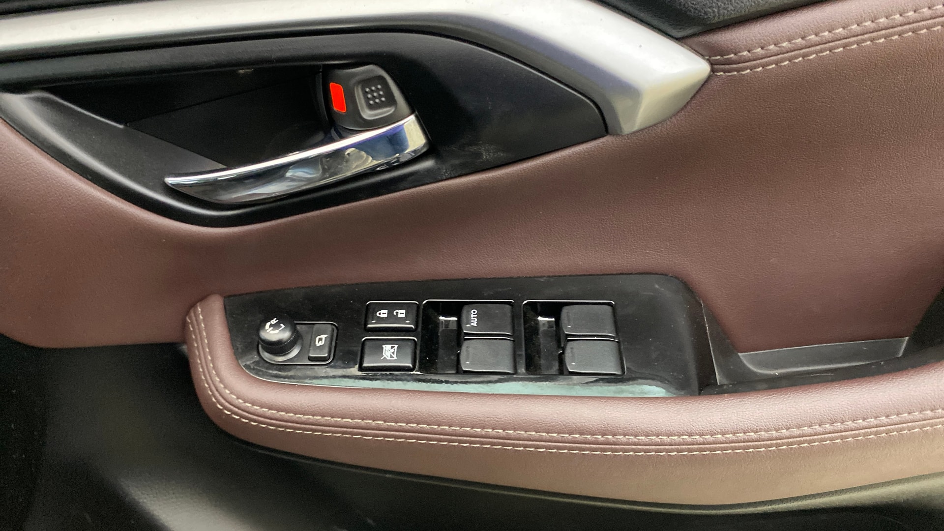 View 2023 Maruti Suzuki 1000 Base Variant Image 35 Used 2023 Maruti Suzuki 1000 Base Variant Image 35