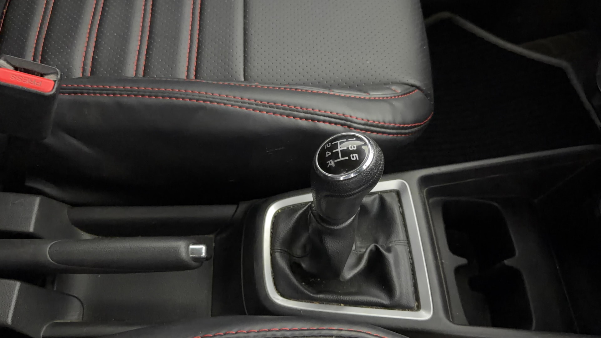 View 2018 Maruti Suzuki 1000 Base Variant Image 38 Used 2018 Maruti Suzuki 1000 Base Variant Image 38