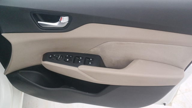 View Hyundai Verna Image 35 Used Hyundai Verna Image 35