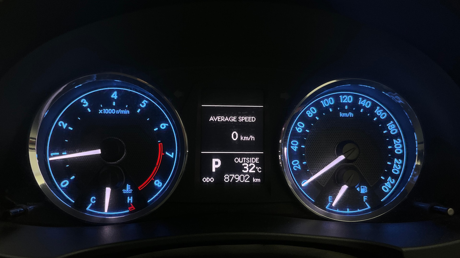 View 2015 Toyota Corolla Altis 1.8 G CVT Image 33 Used 2015 Toyota Corolla Altis 1.8 G CVT Image 33