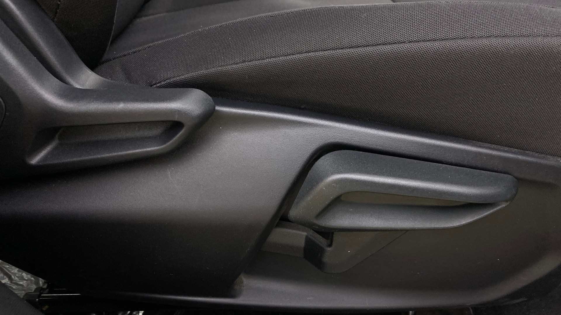 View 2025 Tata Nexon Revotron XE Image 18 Used 2025 Tata Nexon Revotron XE Image 18