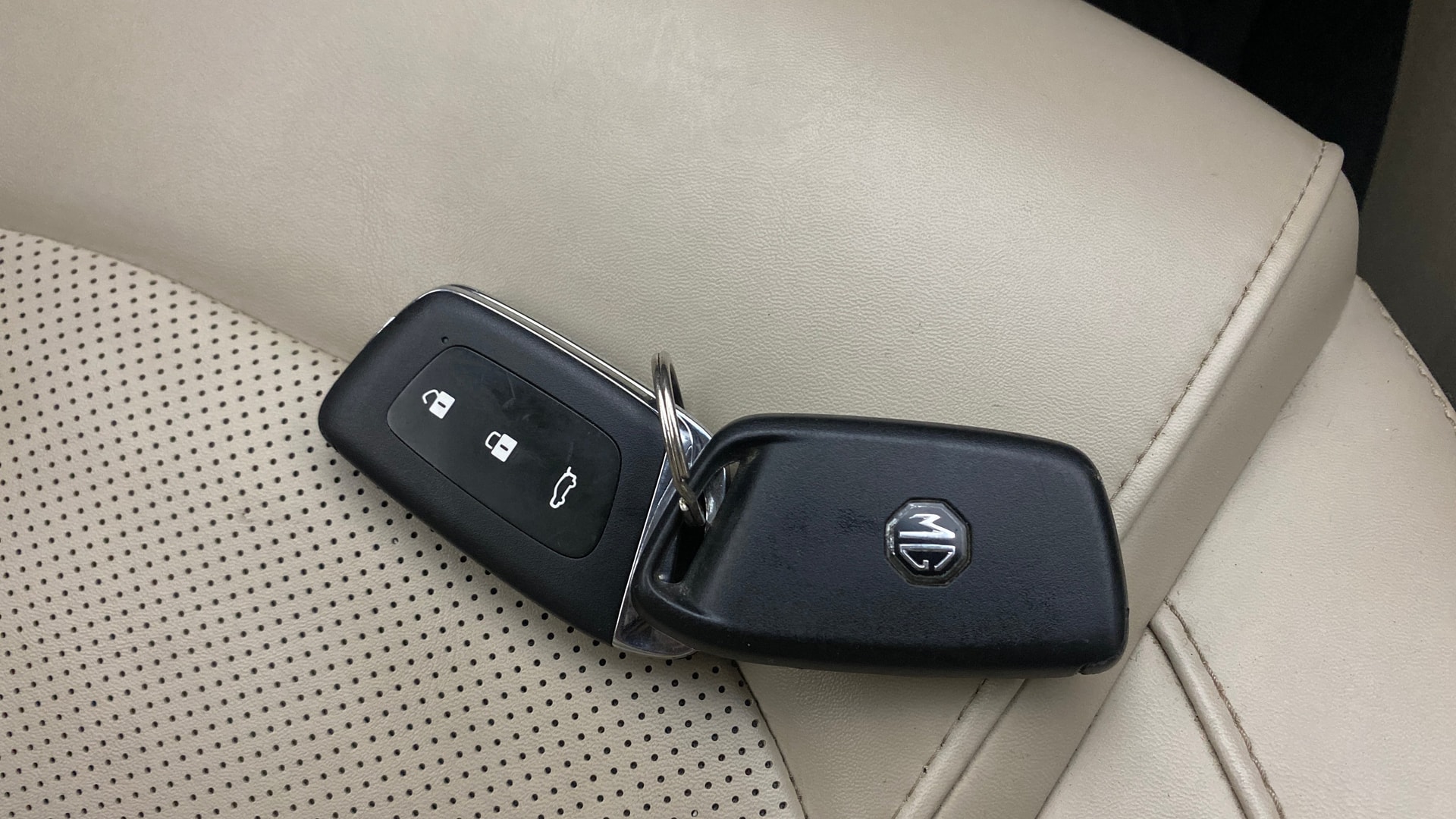 View 2021 MG Hector Sharp Hybrid BS IV Image 19 Used 2021 MG Hector Sharp Hybrid BS IV Image 19