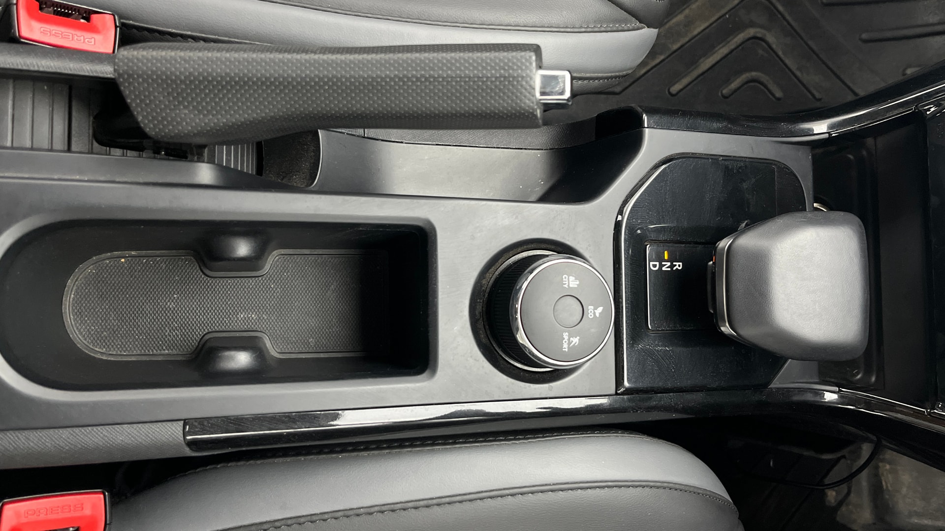 View 2024 Tata Nexon Revotron XE Image 39 Used 2024 Tata Nexon Revotron XE Image 39