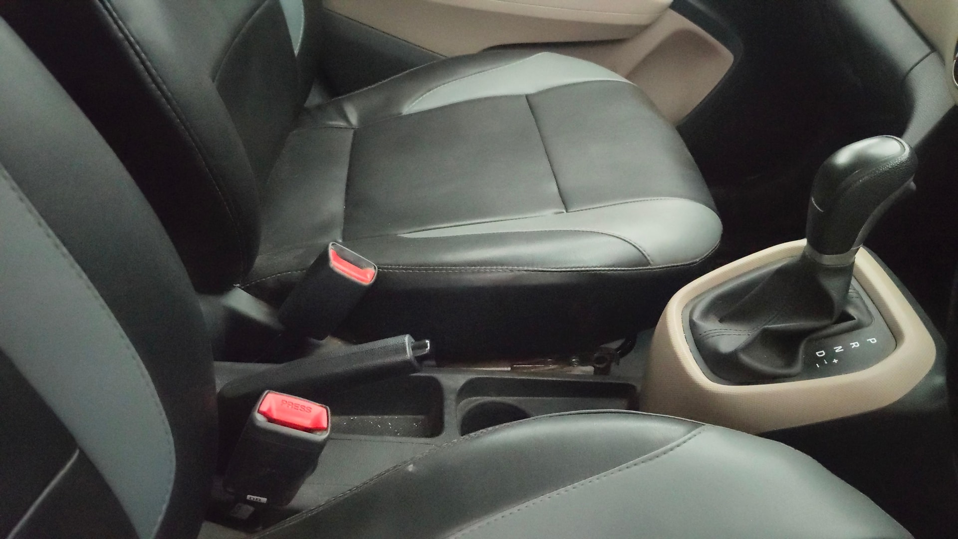 Used 2020 Hyundai Grand i10 Used 2020 Hyundai Grand i10