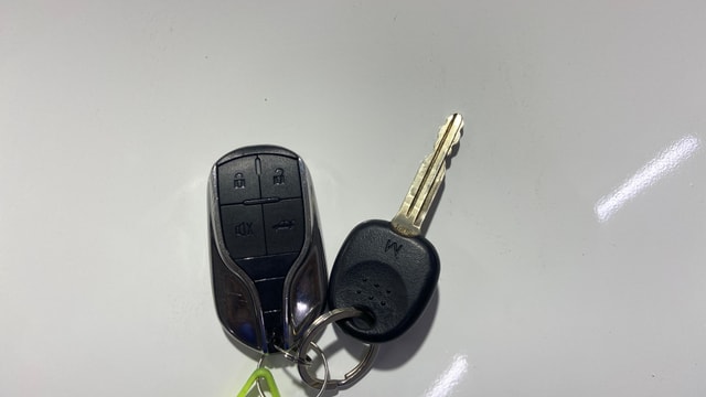 View Kia Carens Image 20 Used Kia Carens Image 20