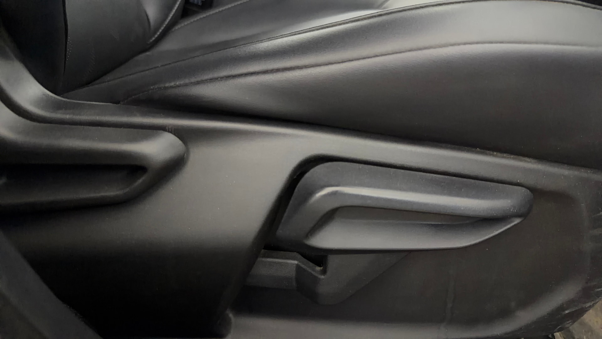 View 2022 Tata Nexon Revotron XE Image 18 Used 2022 Tata Nexon Revotron XE Image 18