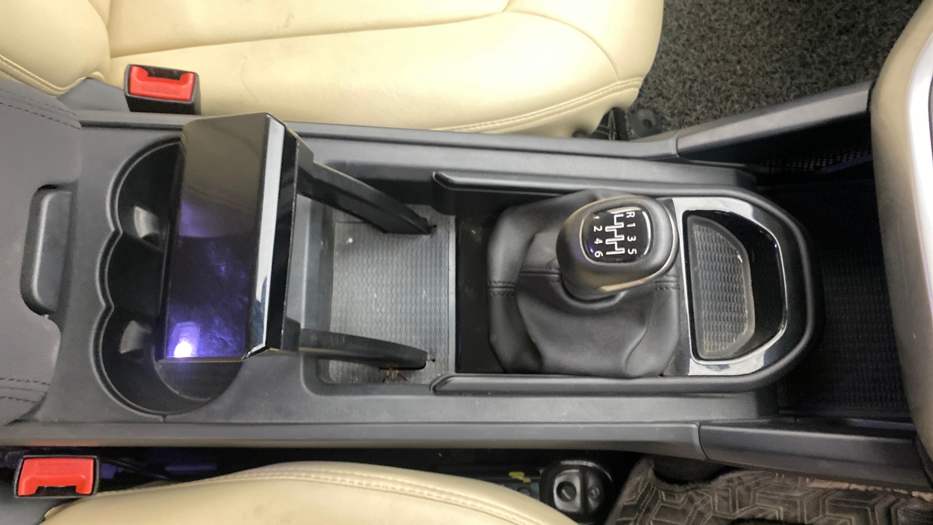 View 2024 Tata Harrier XE Image 39 Used 2024 Tata Harrier XE Image 39