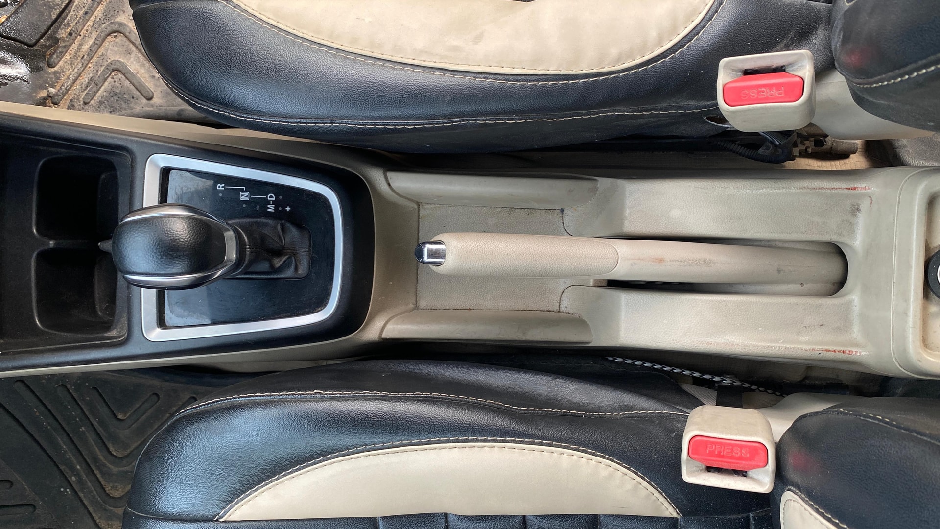 View 2019 Maruti Suzuki 1000 Base Variant Image 37 Used 2019 Maruti Suzuki 1000 Base Variant Image 37