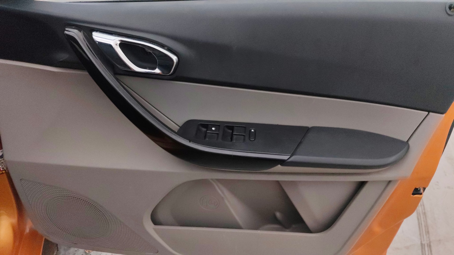 View 2018 Tata Tiago Revotorq XB Image 32 Used 2018 Tata Tiago Revotorq XB Image 32