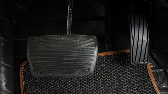 View Mahindra XUV700 Image 30 Used Mahindra XUV700 Image 30
