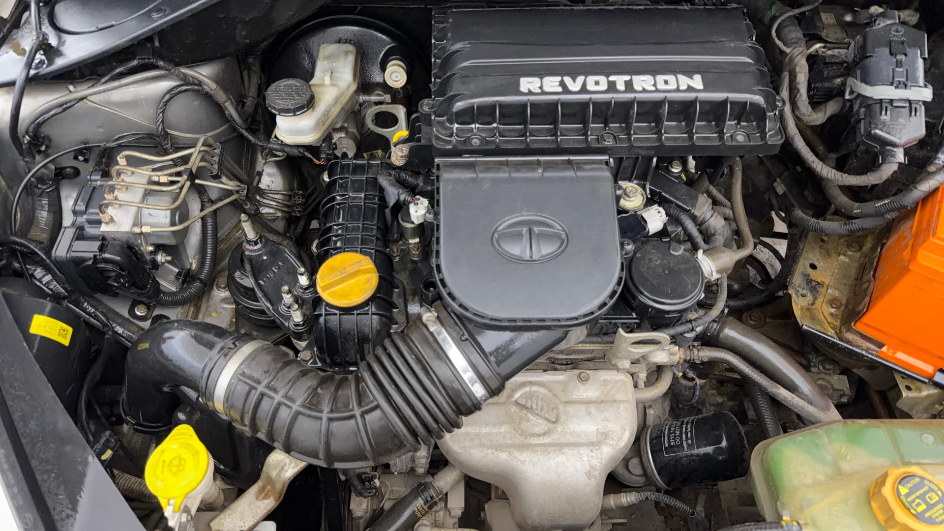 View 2018 Tata Tiago Revotorq XB Image 3 Used 2018 Tata Tiago Revotorq XB Image 3